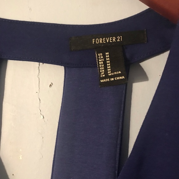 Dress - Picture 3 of 5